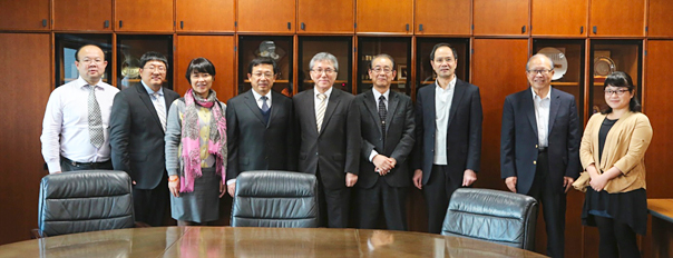 Professor She Li and UESTC faculty members visited Dr. Nakano, the Member of the Board of Directors on 18 November, 2016.