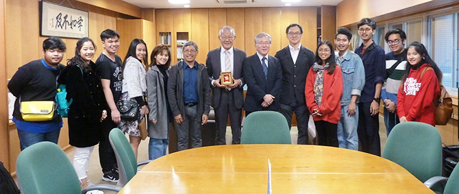 Group photo in the UEC President's office