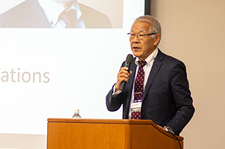 福田学長による開会の挨拶