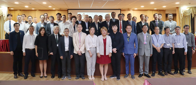 The 10th UEC Seminar group photo