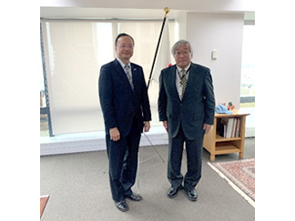 松居在オークランド日本国総領事と田野学長